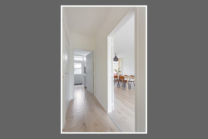 Tussenwoning te koop: Van 't Hoffstraat 17, Badhoevedorp