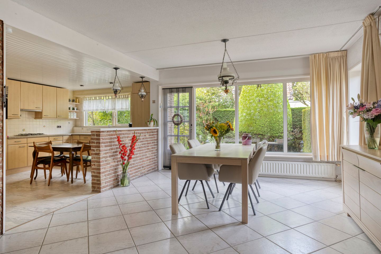 Photo 10 of Dommelstraat 36