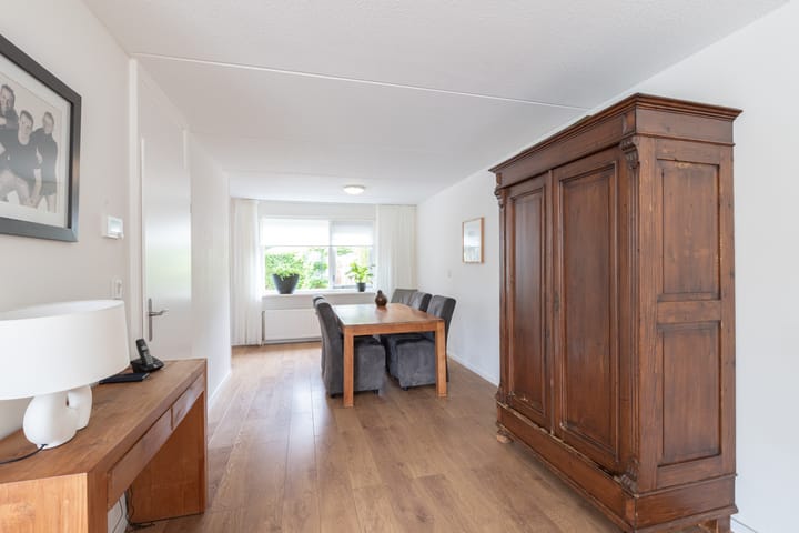 Twee-onder-één-kap te koop: Esdoornstraat 8, Noordhorn