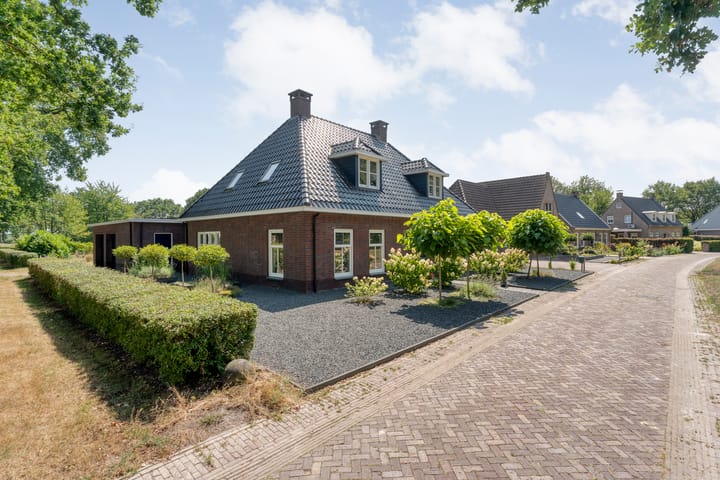 Vrijstaande woning te koop: Toldijk 27, Zwinderen