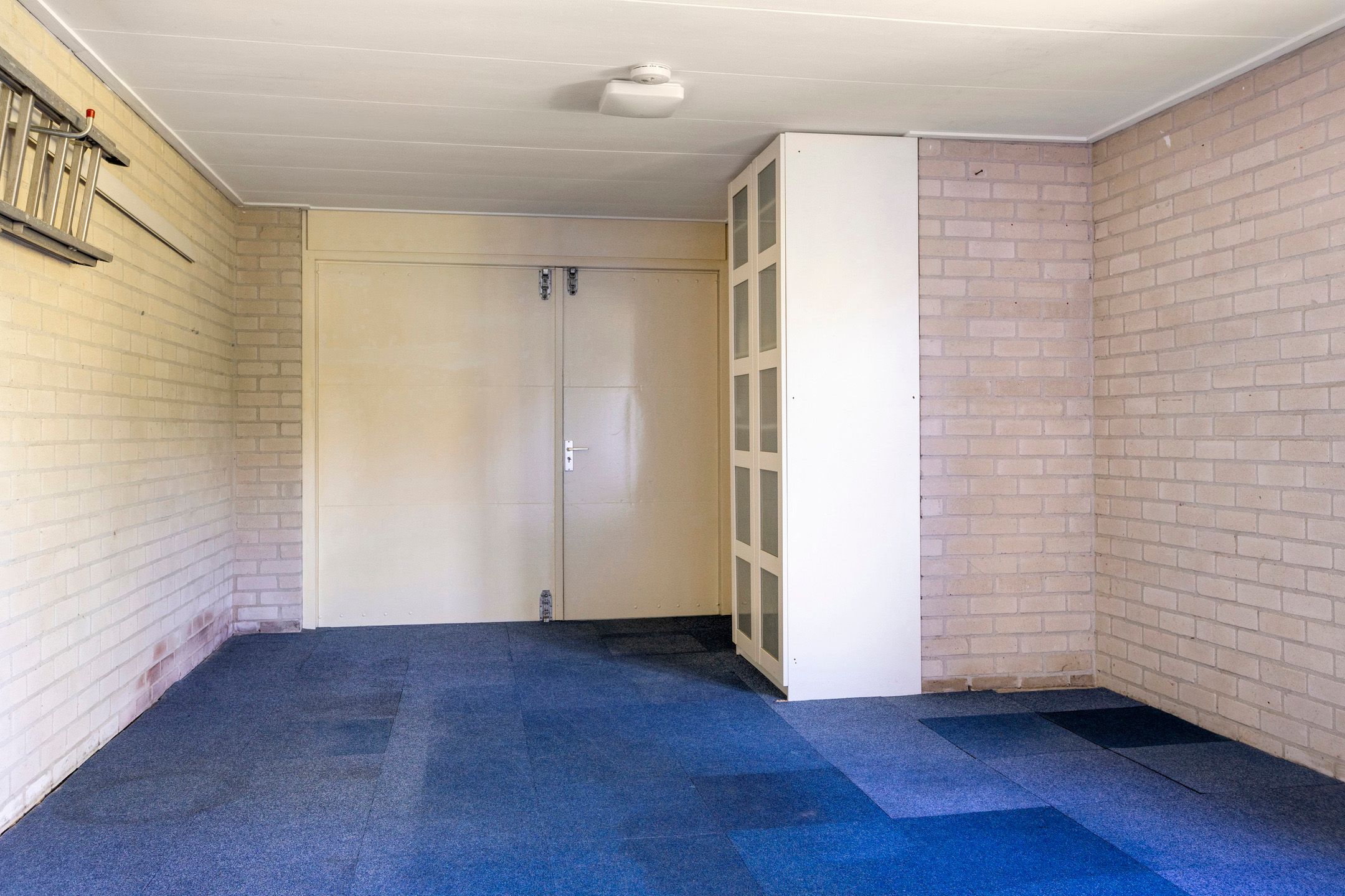 Photo 21 of Huusker 14