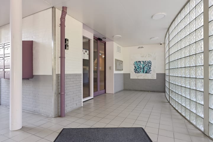 Appartement te koop: Leverkruidweg 321, Zaandam