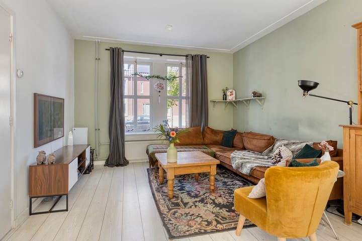Tussenwoning te koop: Gentiaanstraat 36, Bergen Op Zoom