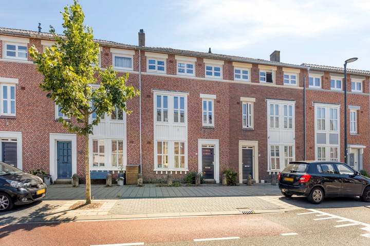 Tussenwoning te koop: Gentiaanstraat 36, Bergen Op Zoom