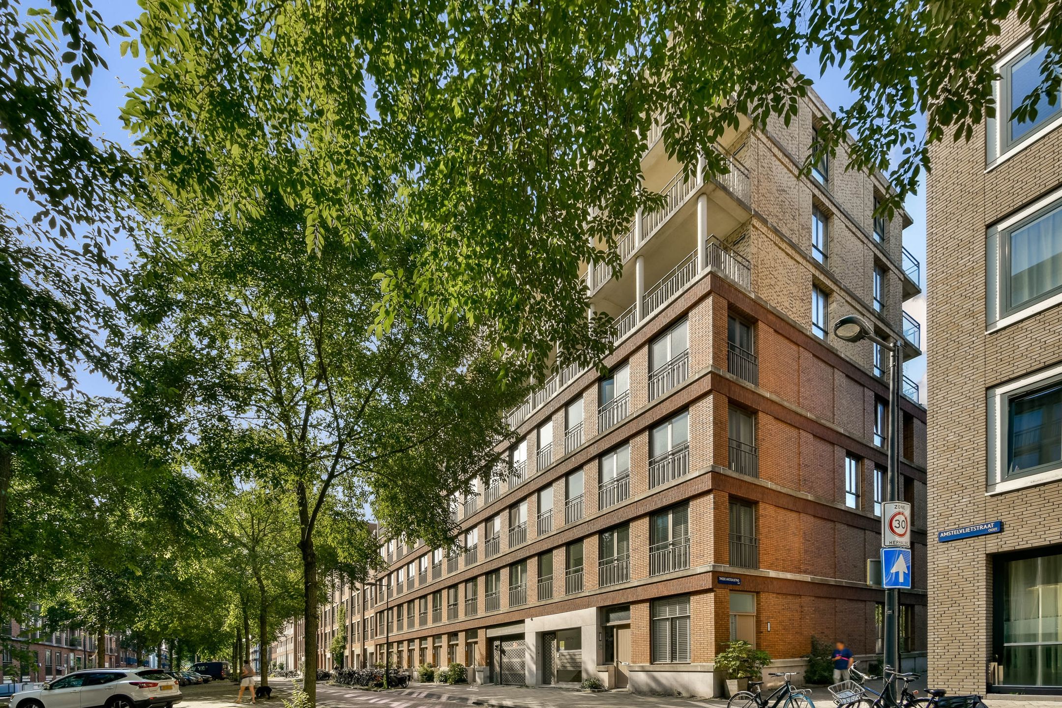 Photo 6 of Amstelvlietstraat 347