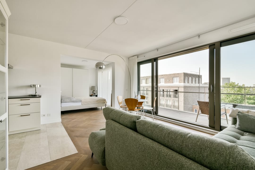 Photo 11 of Amstelvlietstraat 347