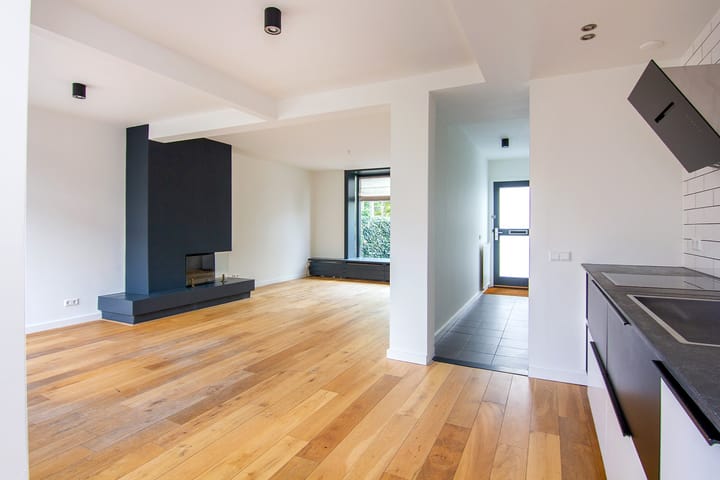 Tussenwoning te huur: Amstellaan 30, Heemstede