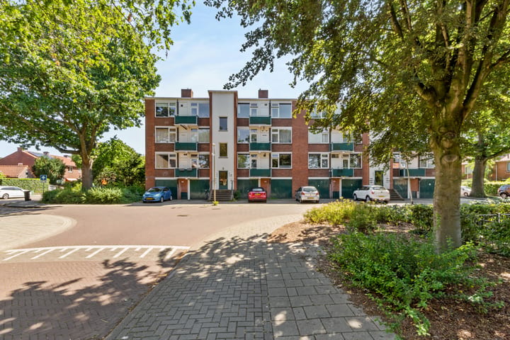 Appartement te koop: Anthonie Fokkerstraat 18, Bussum
