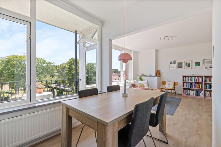 Appartement te koop: Anthonie Fokkerstraat 18, Bussum