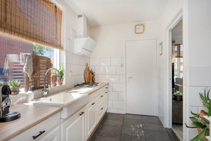 Twee-onder-één-kap te koop: Statendamweg 12, Oosterhout (Nb)
