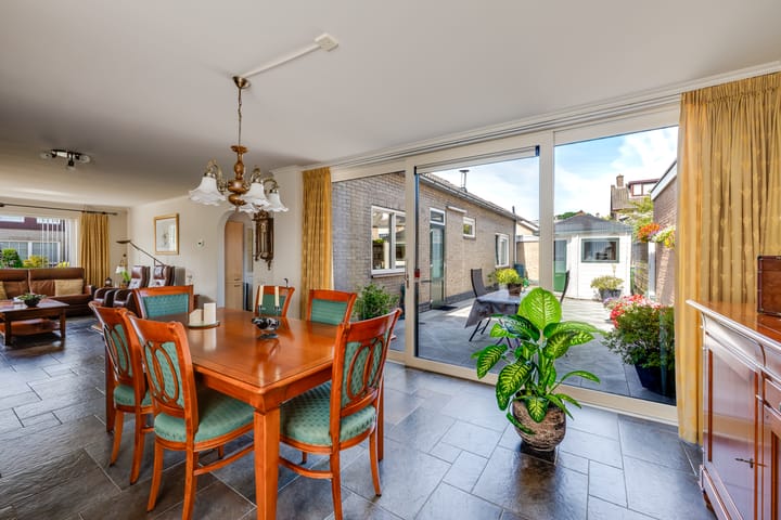 Hoekwoning te koop: Vlaggestraat 6, Prinsenbeek