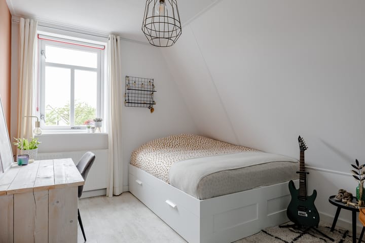 Vrijstaande woning te koop: De Vaart 4, Barsingerhorn