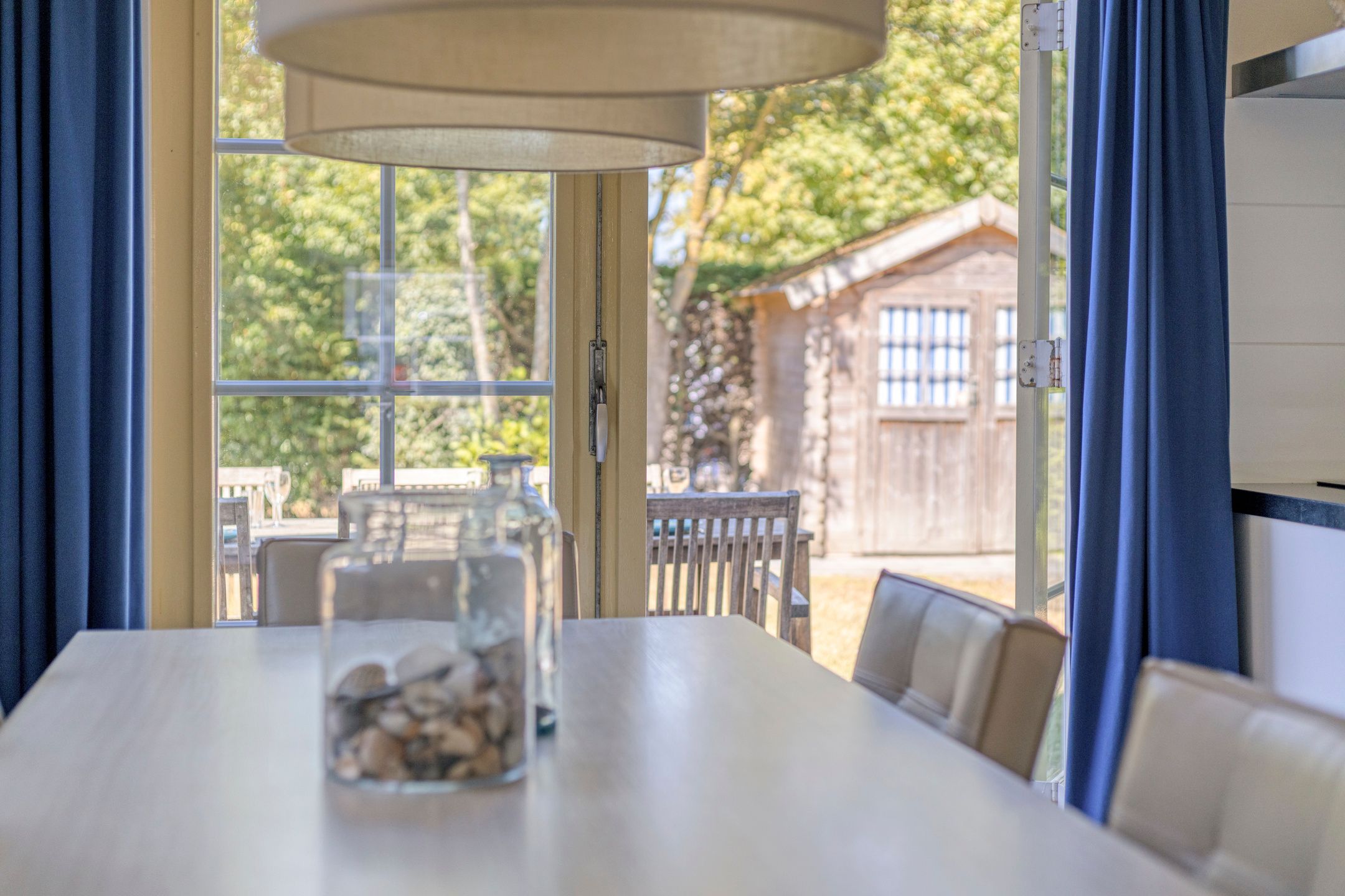 3-bedroom freehold villa in Domburg — photo 2 of 5