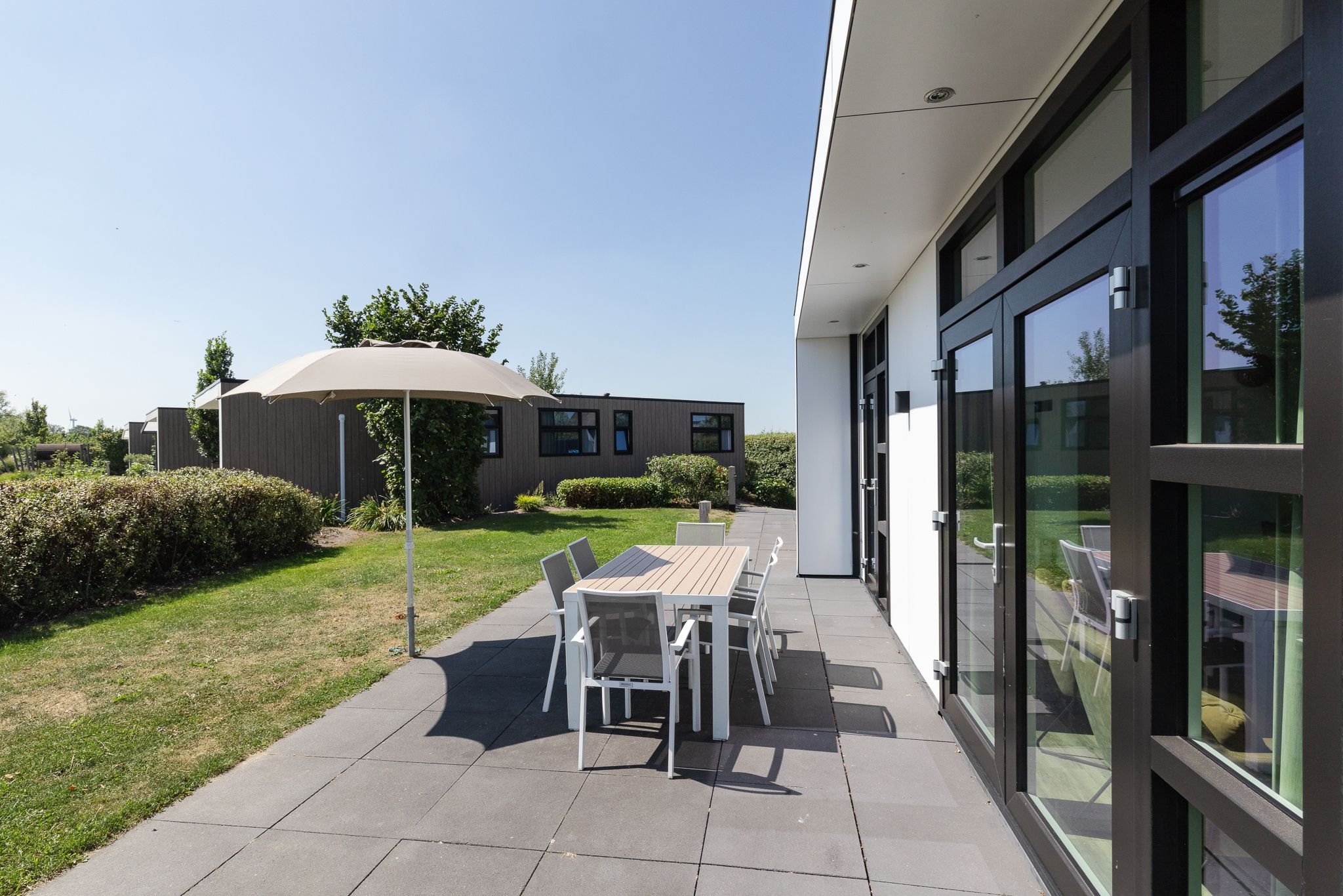 3-bedroom freehold villa in Berkhout — photo 3 of 5