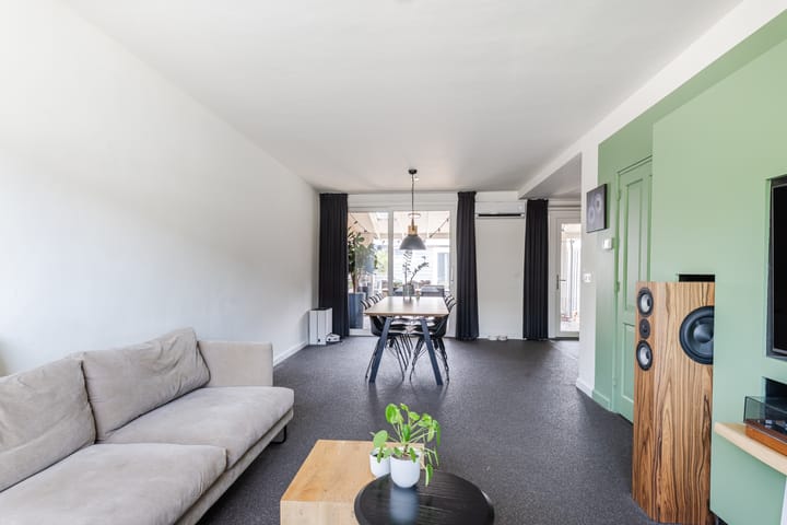 Tussenwoning te koop: Anderlechtstraat 14, Breda