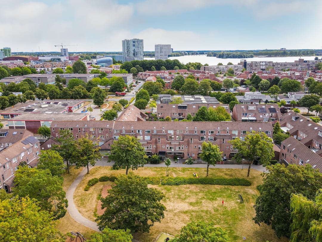 Foto 41 van Haarlemplein 4