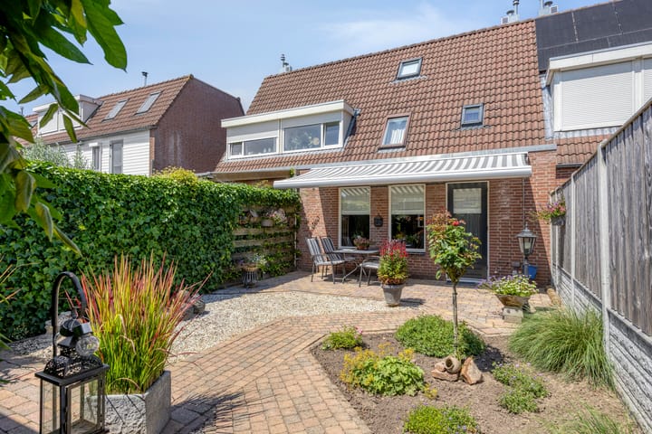 Hoekwoning te koop: Hoeting 32, Leuth