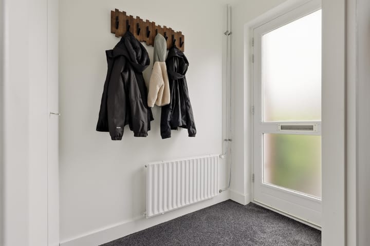 Tussenwoning te koop: Claude Debussystraat 22, Zaandijk