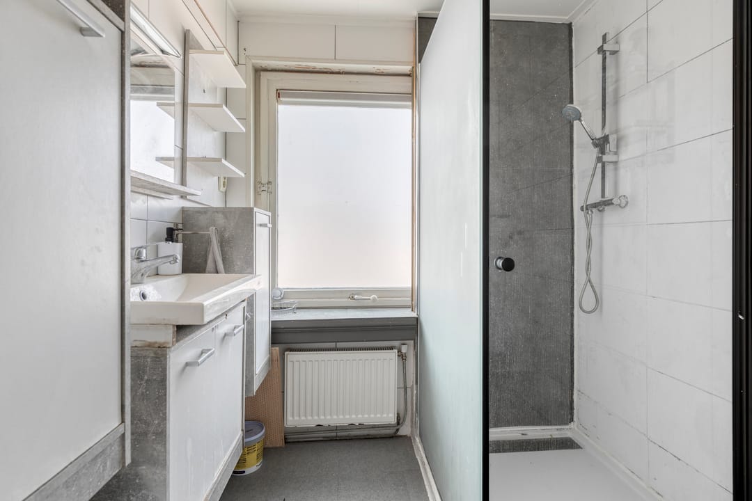Photo 13 of De Ruyterstraat 75