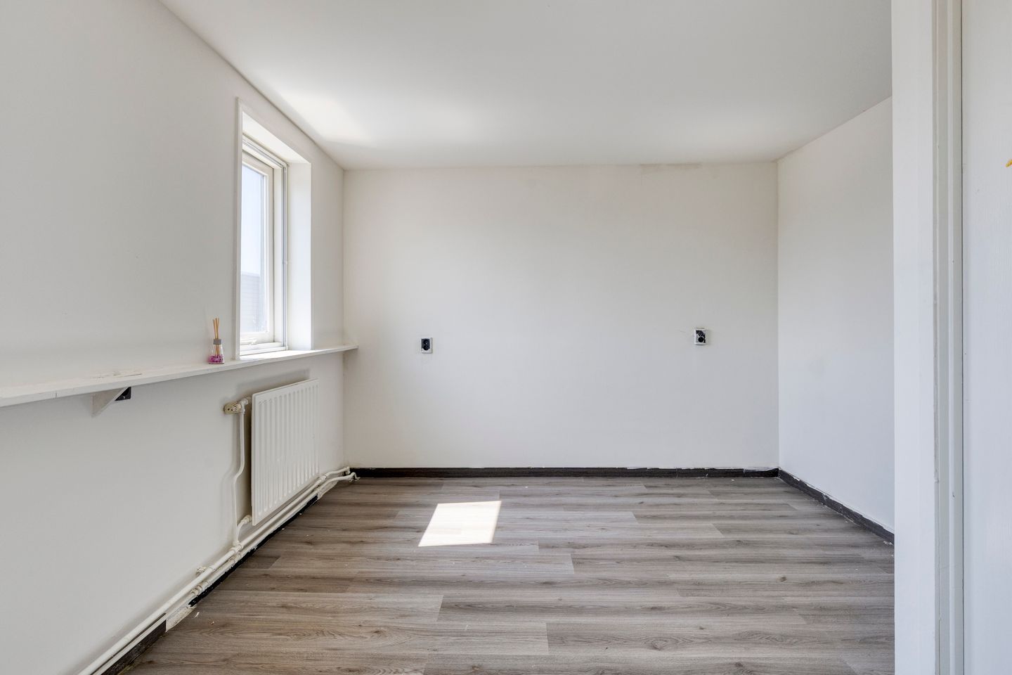 Photo 20 of De Ruyterstraat 75