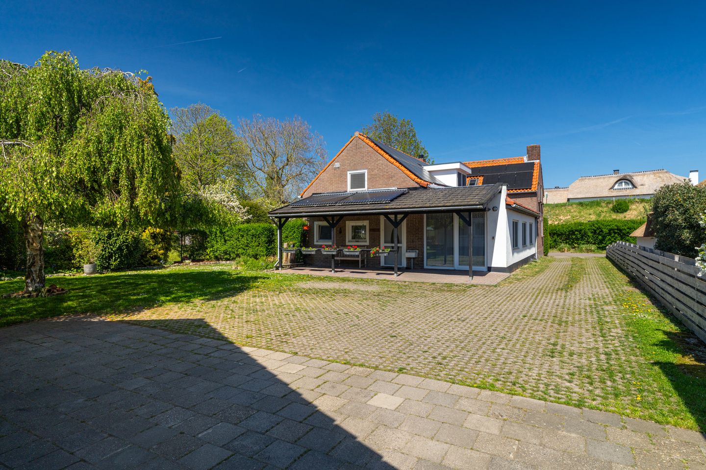 Photo 4 of Onderweg 2