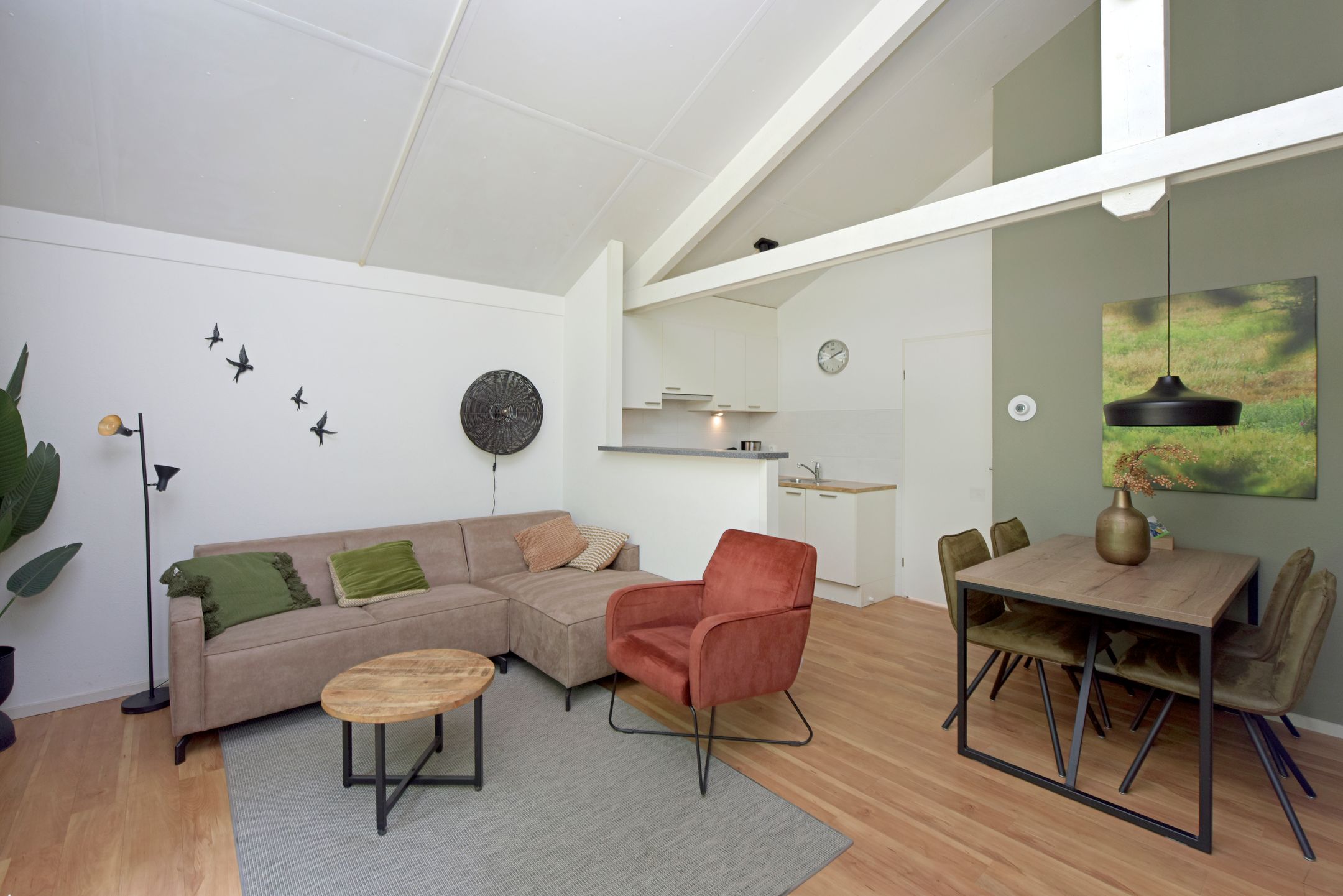 2-bedroom freehold villa in Braamt — photo 4 of 5