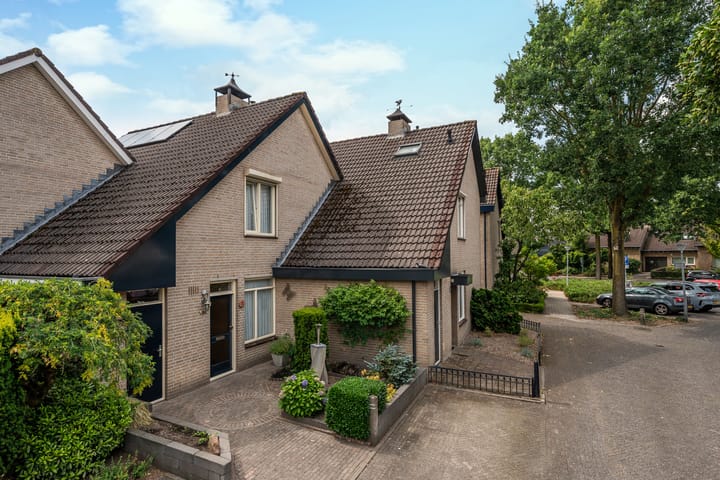 Tussenwoning te koop: Heufkens 313, Uden