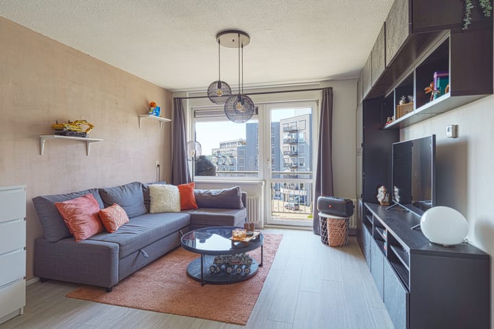 Appartement te koop: Tomatenplein 193, Zwijndrecht