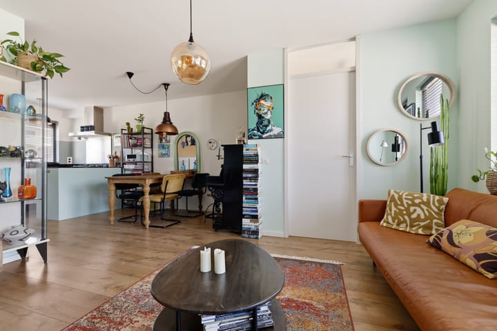 Tussenwoning te koop: Claude Debussystraat 24, Zaandijk