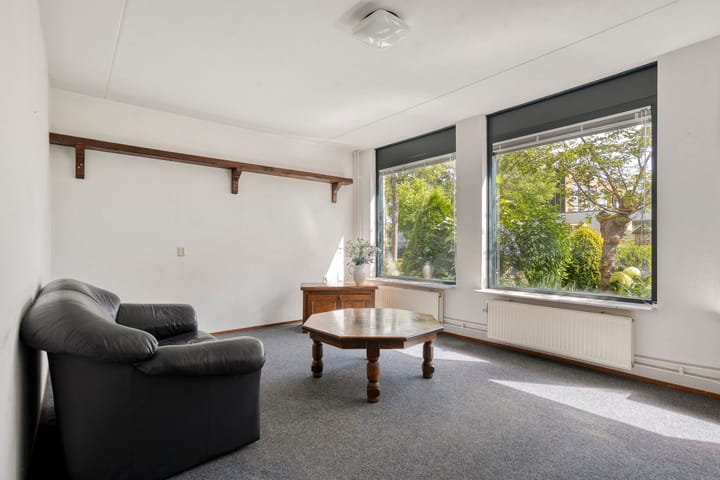Tussenwoning te koop: Landsheerlaan 6, Zwolle