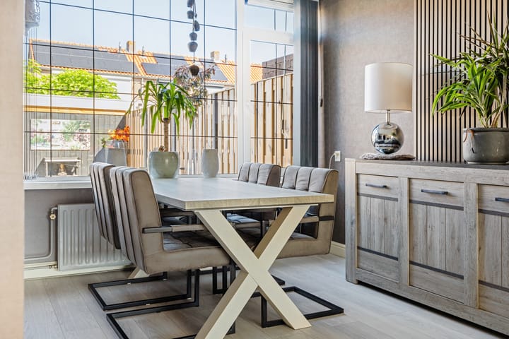 Tussenwoning te koop: Christinastraat 8, Nieuw-Beijerland