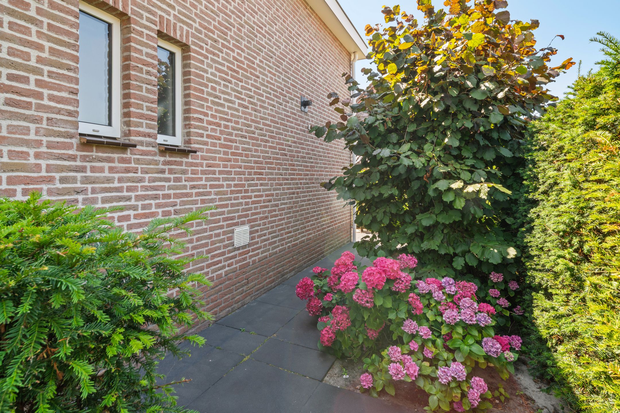 Foto 51 van Onze Lieve Vrouwestraat 129-A