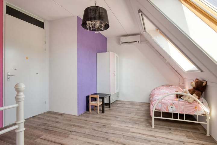 Tussenwoning te koop: Brahmalaan 12, Barneveld