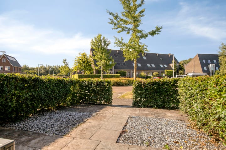 Tussenwoning te koop: Brahmalaan 12, Barneveld