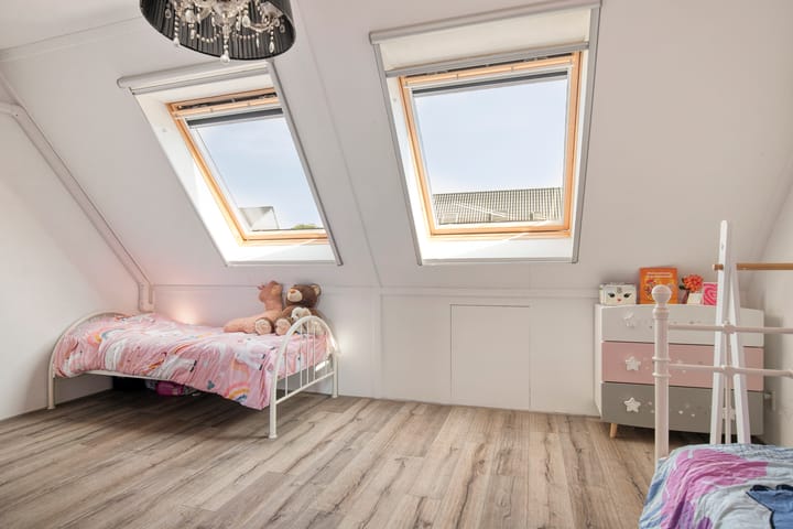 Tussenwoning te koop: Brahmalaan 12, Barneveld
