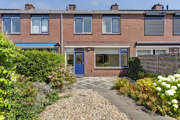 Tussenwoning te koop: Speerreep 68, Hoogvliet Rotterdam