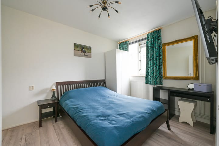 Tussenwoning te koop: Claude Debussystraat 45, 'S-Gravenhage