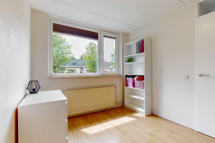 Tussenwoning te koop: Loethoelilaan 81, Amstelveen