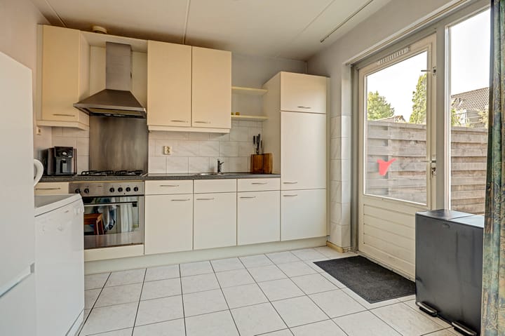 Tussenwoning te koop: Galubastraat 28, Dorst