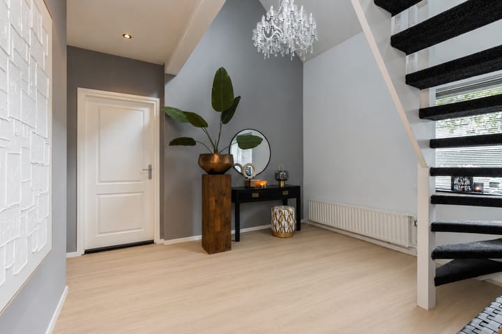 Twee-onder-één-kap te koop: Hendrik Chabotstraat 1, Waalwijk