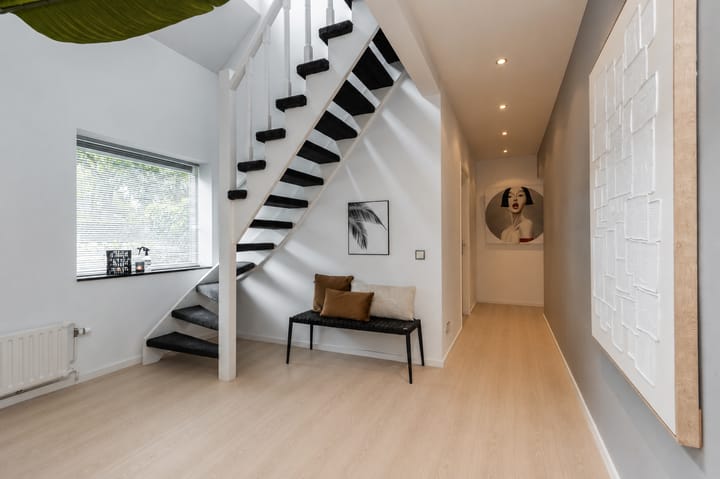 Twee-onder-één-kap te koop: Hendrik Chabotstraat 1, Waalwijk