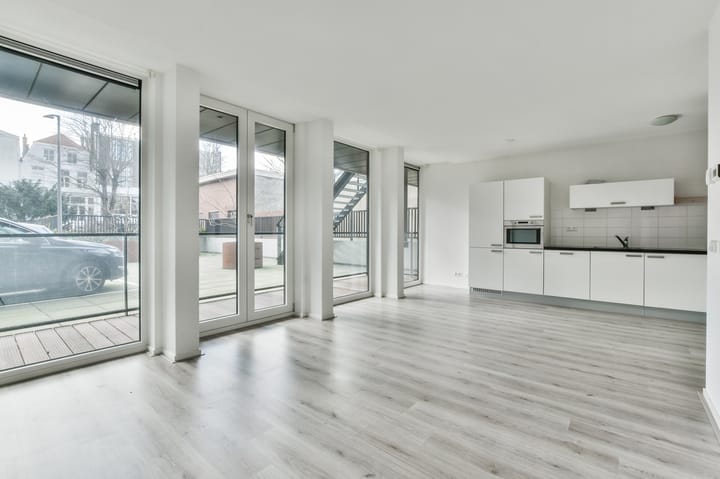 Appartement te huur: De Ruijterstraat 8D, 'S-Gravenhage
