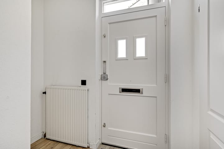 Tussenwoning te koop: Schuttersveld 25, Roggel