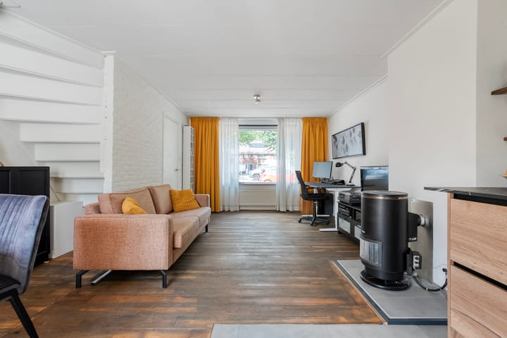 Tussenwoning te koop: Tulpenstraat 37, Meppel