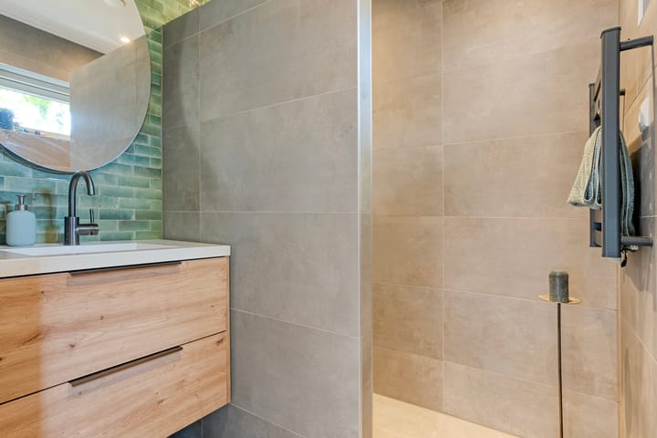 Tussenwoning te koop: Tulpenstraat 37, Meppel