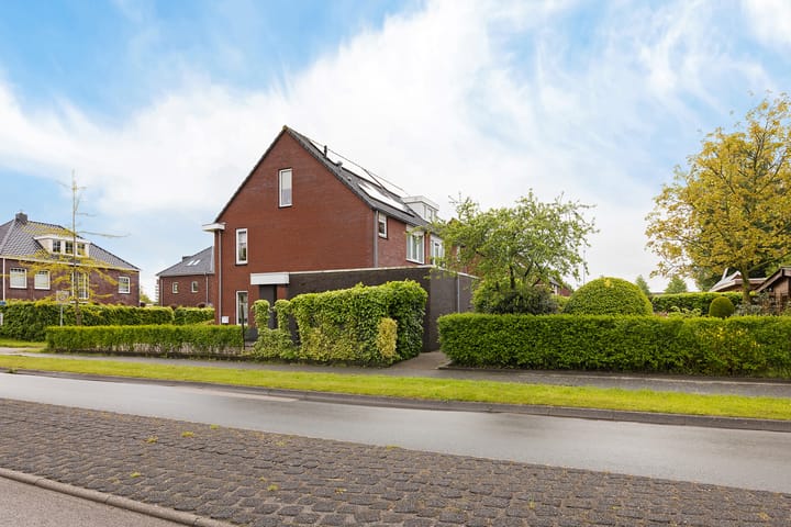Twee-onder-één-kap te koop: Schor 16, Delfzijl