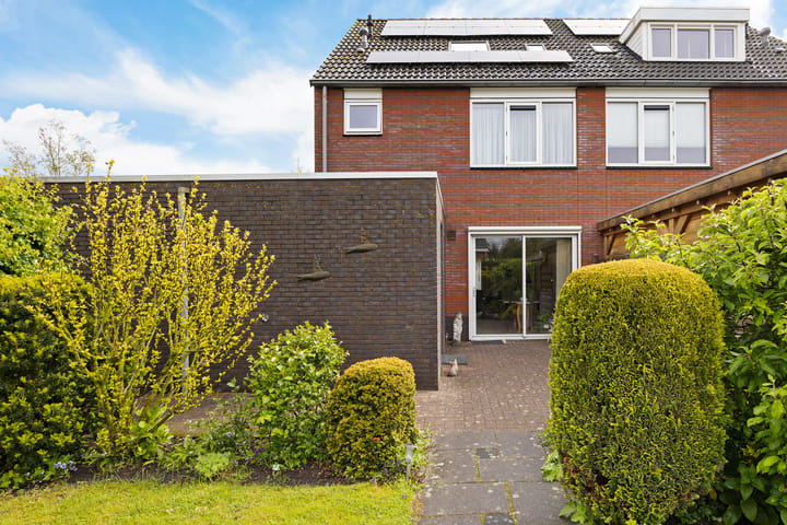 Twee-onder-één-kap te koop: Schor 16, Delfzijl