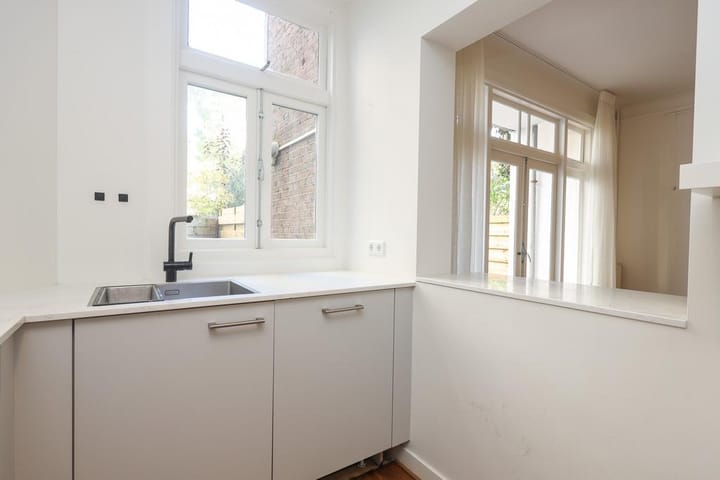 Foto 4 van Bachstraat 1-H