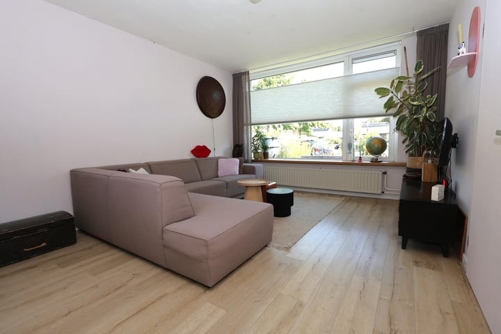 Hoekwoning te koop: Dr.P.J.Hoedemakerstrjitte 28, Nijland