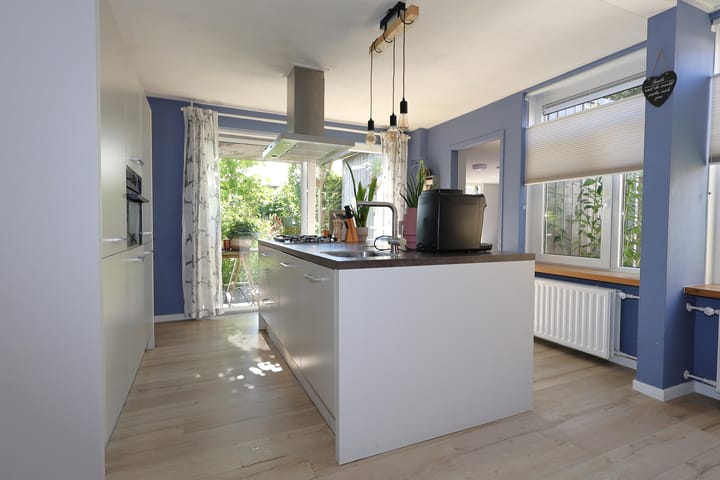 Hoekwoning te koop: Dr.P.J.Hoedemakerstrjitte 28, Nijland